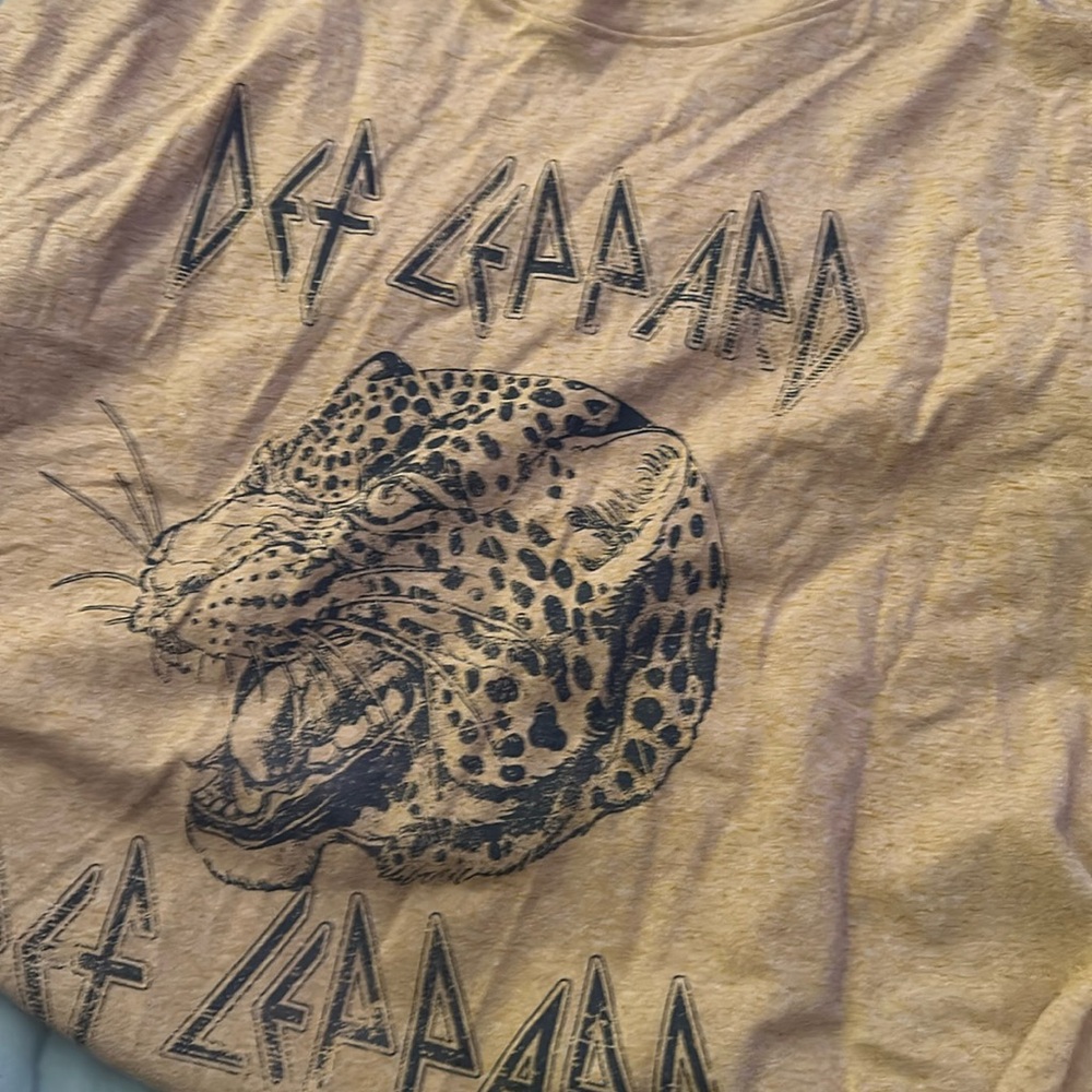 Band tee